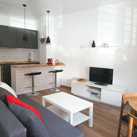 Precioso Estudio Con Dos Ambientes Madrid Exterior foto