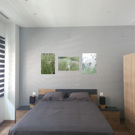 Precioso Estudio Con Dos Ambientes Madrid Exterior foto